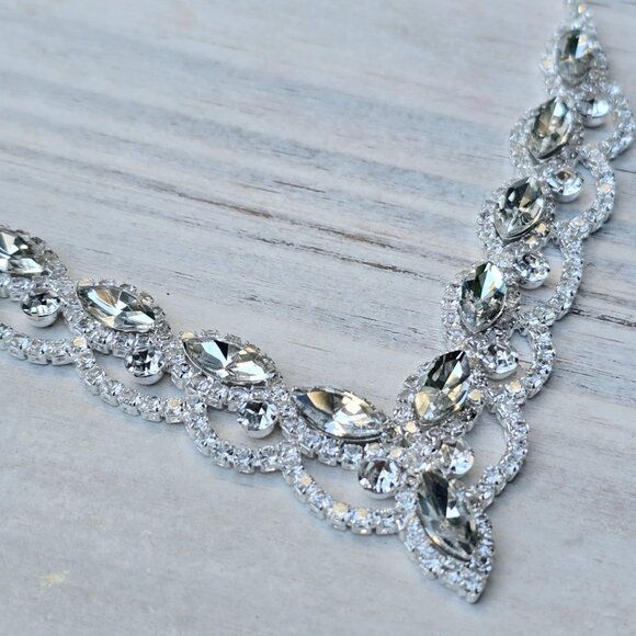 Windsor ✦ Rhinestone Scalloped Collar & Earrings ✦ Silver-Tone Formal Jewelry - Picture 4 of 12